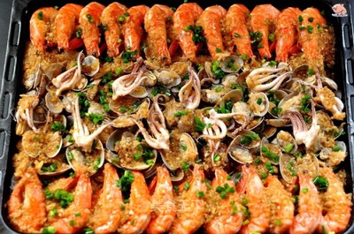 蒜蓉海鲜小咖的家常做法