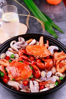 鲜美至极 探索海鲜煲的烹饪艺术